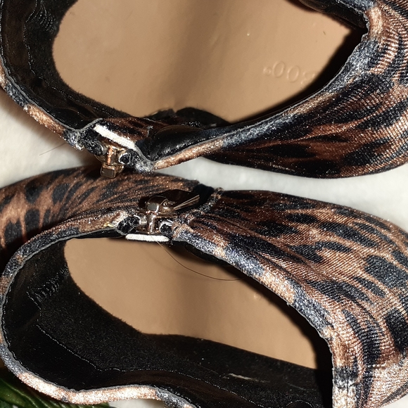 Ankle boots - Picture 4 of 7